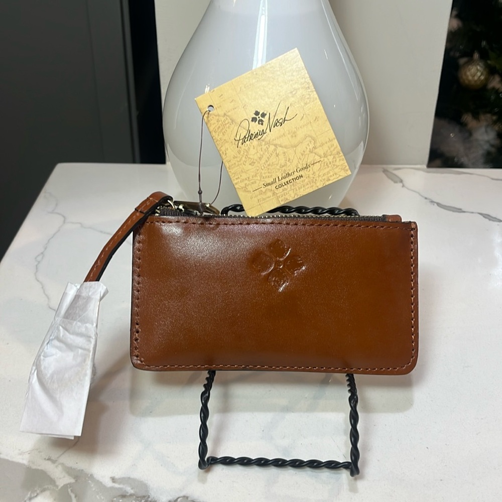 🩶Patricia Nash TAN Gela Key/ID Case